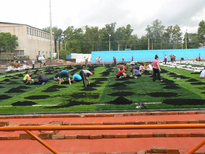 Odporna na ścieranie Europa Piłka nożna Sztuczna trawa / Syntetyczna murawa piłkarska 2